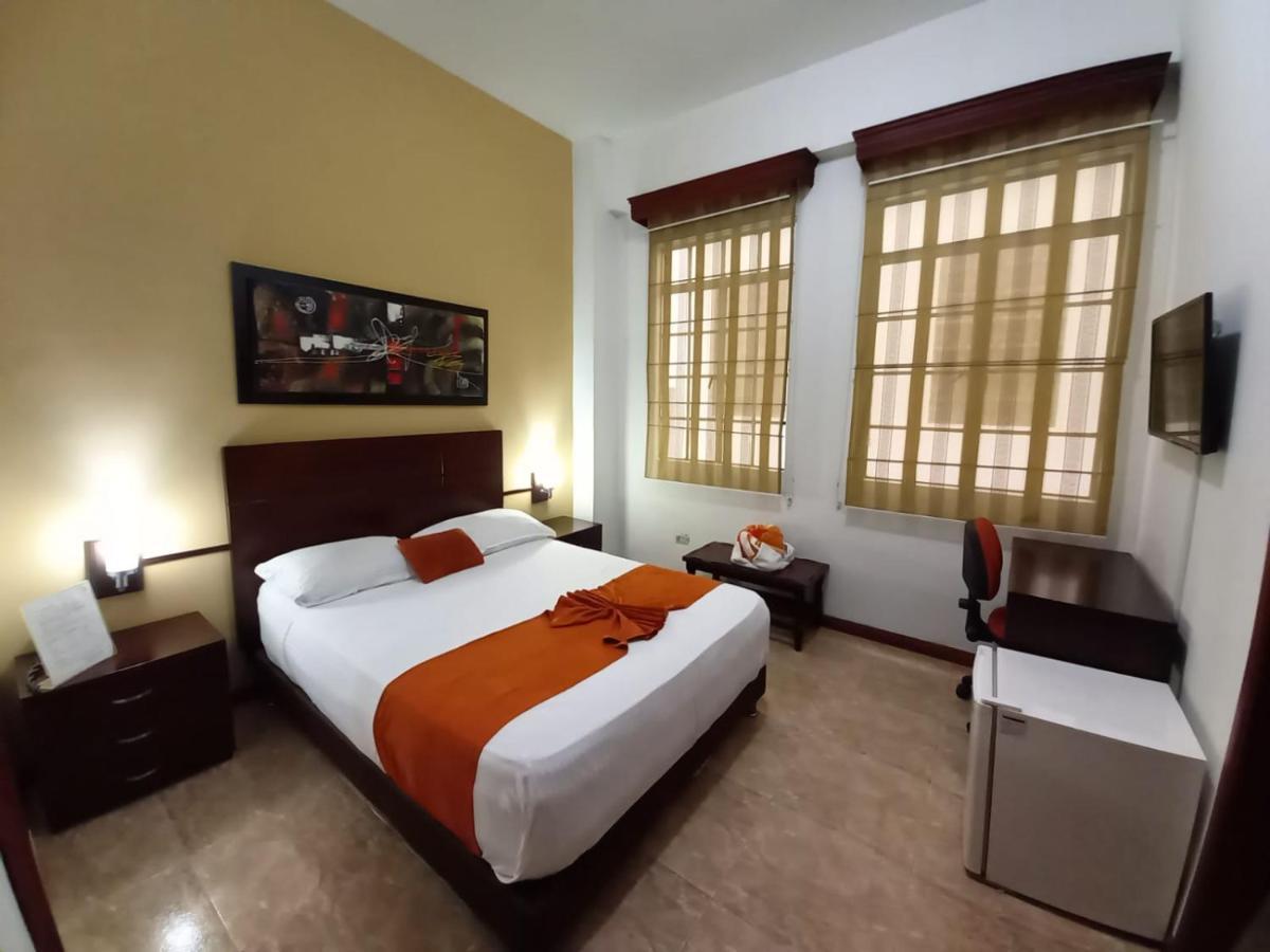 Hotel 721 Pereira Extérieur photo